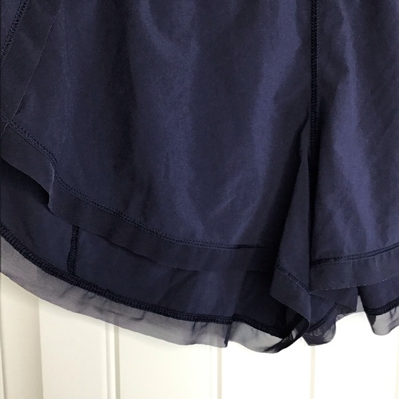 Lululemon Anew Short in Midnight Navy Size 10. - Picture 5 of 11